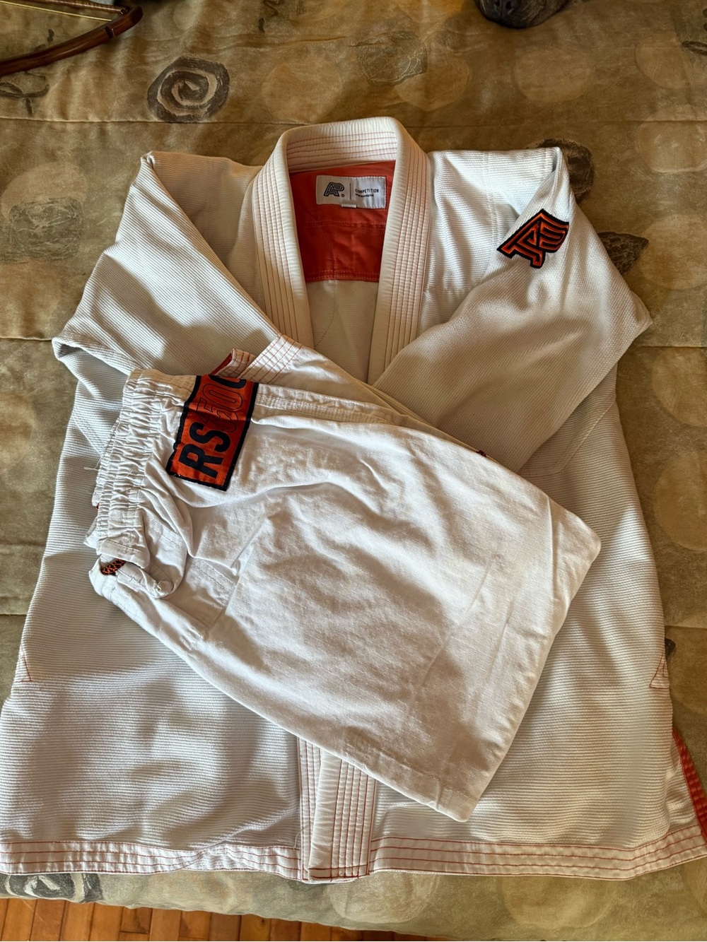 Albino & Preto BJJ Gi